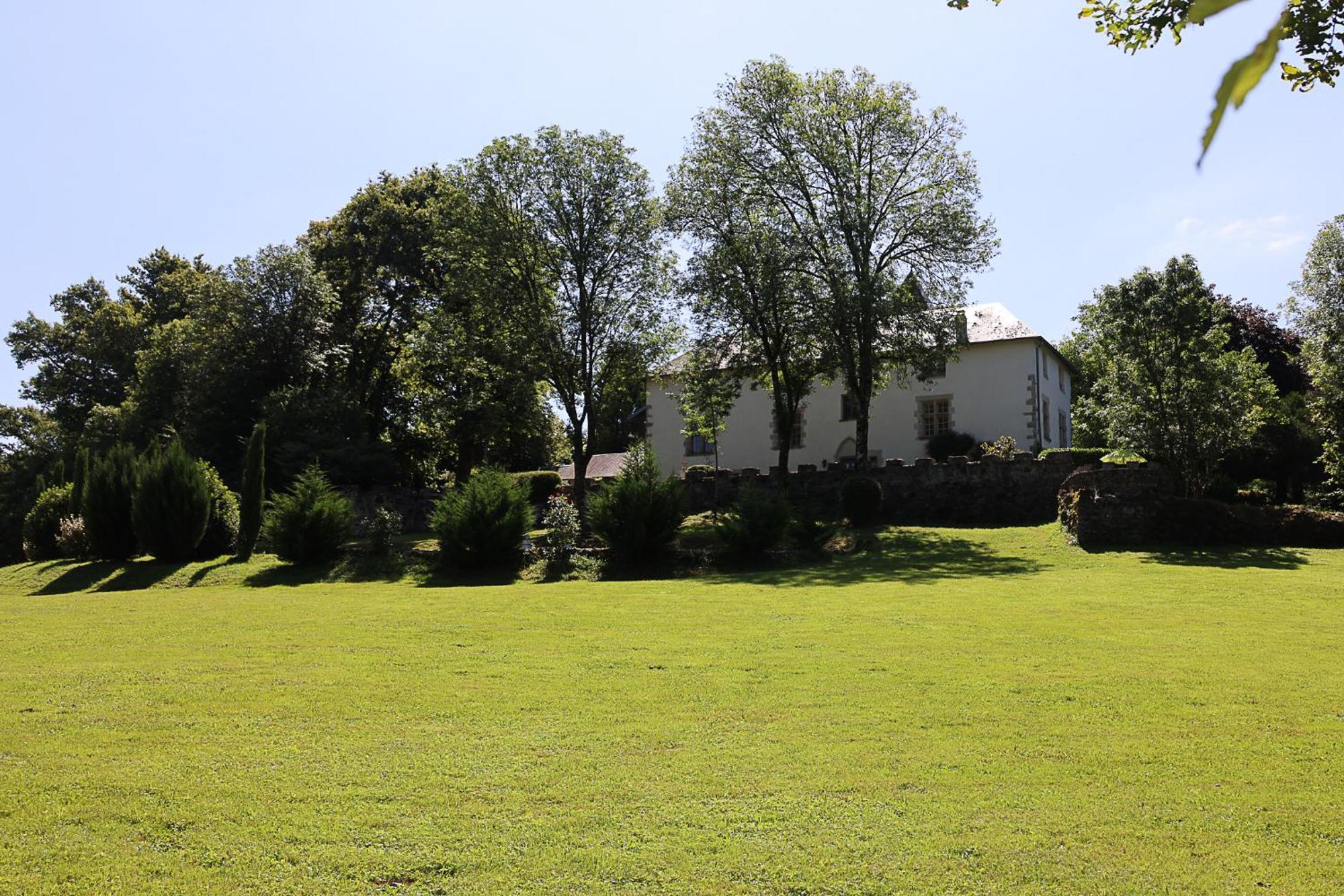 Manoir XV Domaine De Peyrafort Tulle Exterior foto